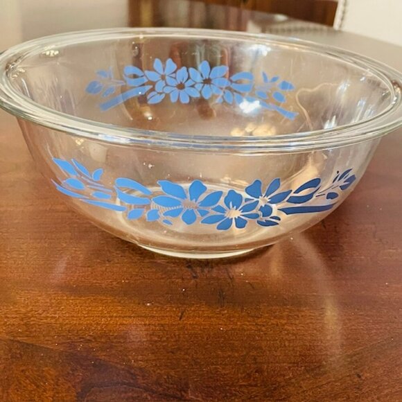 Pyrex Mixing Bowl Clear Glass with Blue Flowers & Ribbon 325 1.5L - Picture 1 of 5